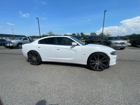 Used 2018 Dodge Charger GT AWD/4WD image 11