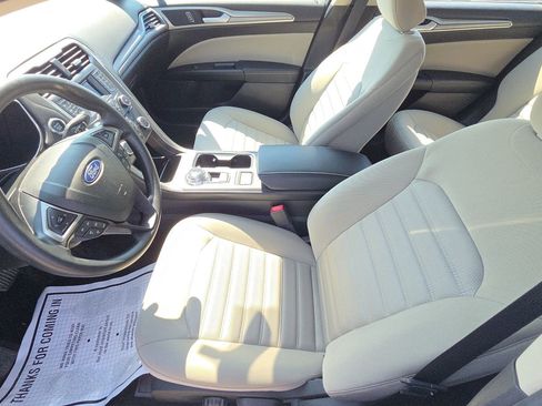 Used 2018 Ford Fusion S image 24