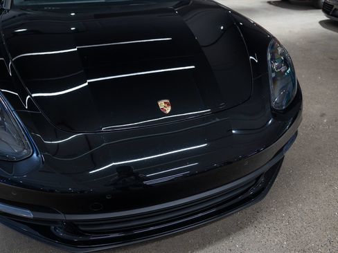 Used 2020 Porsche Panamera image 13