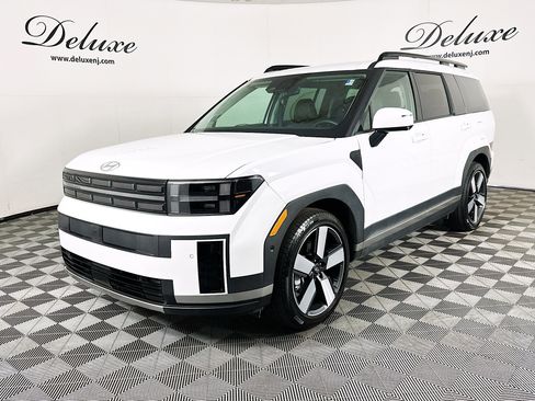 Used 2024 Hyundai Santa Fe Limited image 3