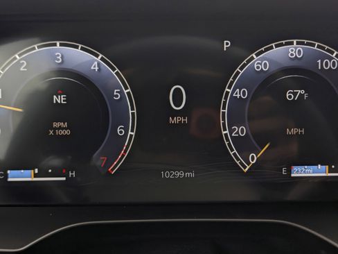 Used 2025 Jeep Grand Cherokee L Altitude AWD/4WD image 13