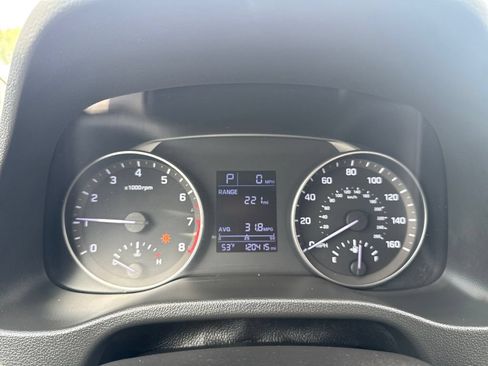 Used 2017 Hyundai Elantra SE FWD image 27