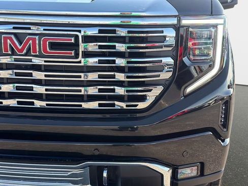 New 2026 GMC Sierra 1500 Denali AWD/4WD image 9