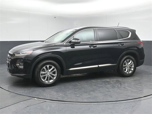 Used 2019 Hyundai Santa Fe SE image 4
