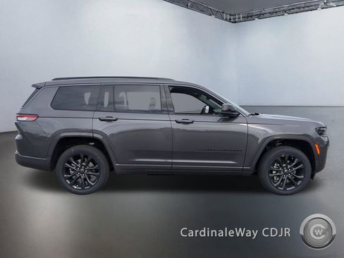 New 2026 Jeep Grand Cherokee L Limited AWD/4WD image 3