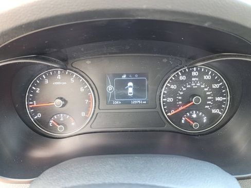 Used 2017 Kia Optima LX FWD image 24