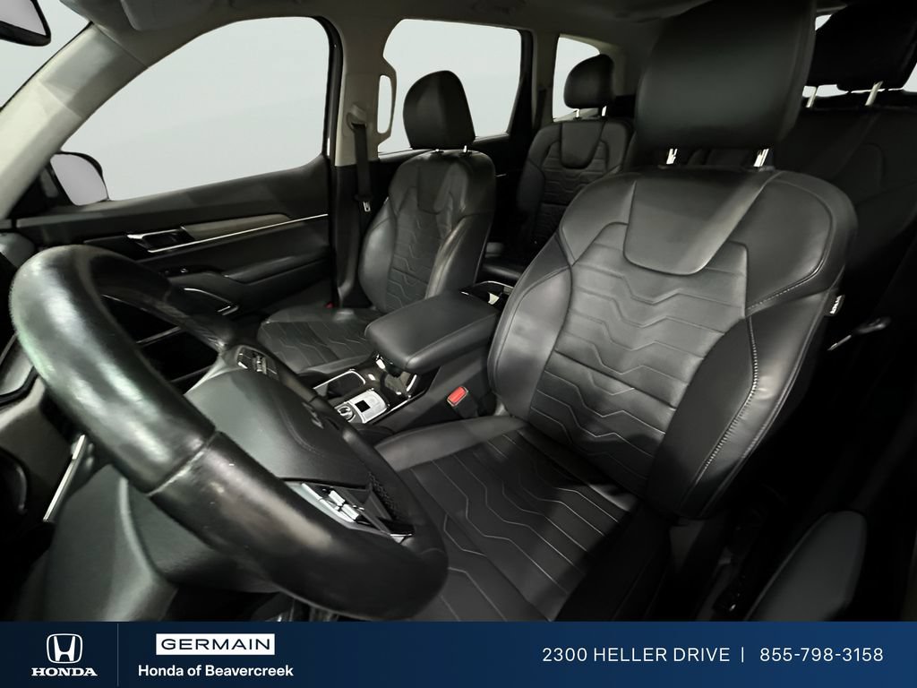 Used 2022 Kia Telluride SX w/ SX Prestige Package AWD/4WD image 26