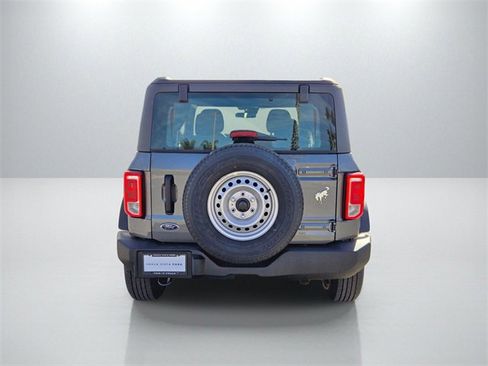 New 2025 Ford Bronco Base image 7