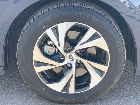 Used 2025 Subaru Legacy Premium image 9