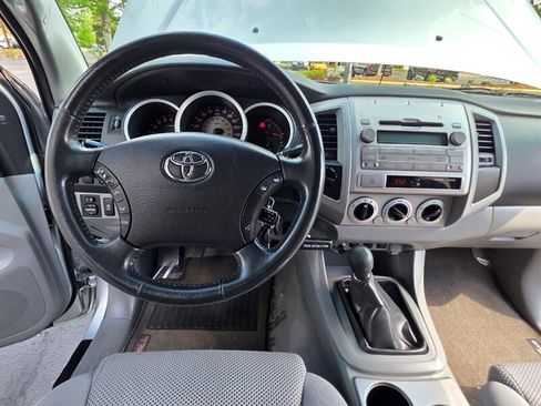 Used 2011 Toyota Tacoma 4x4 Double Cab w/ TRD Off-Road Pkg w/JBL Audio image 18