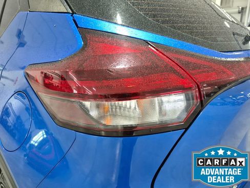 Used 2021 Nissan Kicks SV FWD image 15