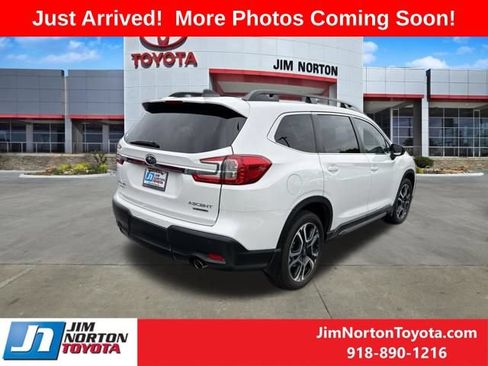 Used 2024 Subaru Ascent Limited AWD/4WD image 8