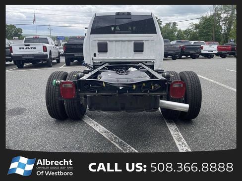 New 2026 RAM 3500 Big Horn AWD/4WD image 5