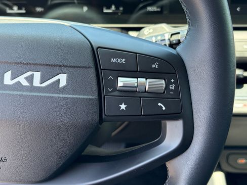 Certified 2025 Kia K4 EX FWD image 22