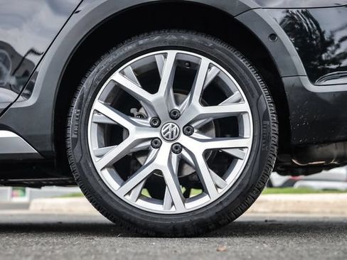 Used 2019 Volkswagen Golf Alltrack SE AWD/4WD image 20