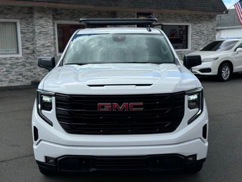 Used 2023 GMC Sierra 1500 Elevation AWD/4WD image 2
