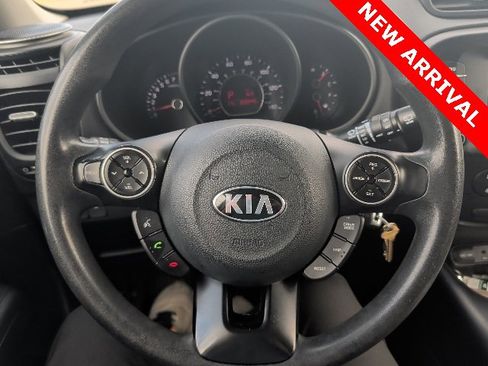 Used 2018 Kia Soul + image 17