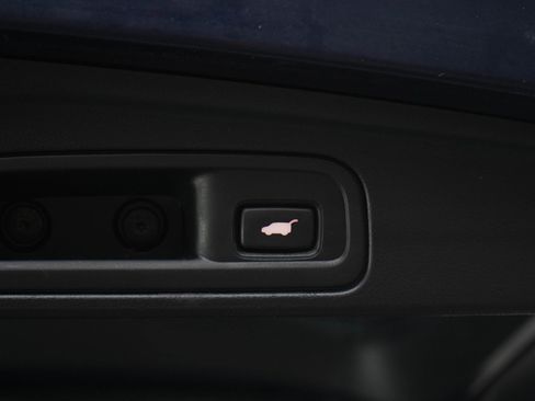 Used 2020 Honda Pilot Black Edition image 18
