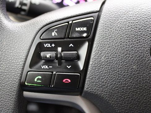 Used 2018 Hyundai Tucson SE FWD image 16