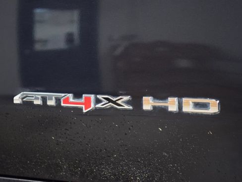 Used 2024 GMC Sierra 2500 AT4X AWD/4WD image 19
