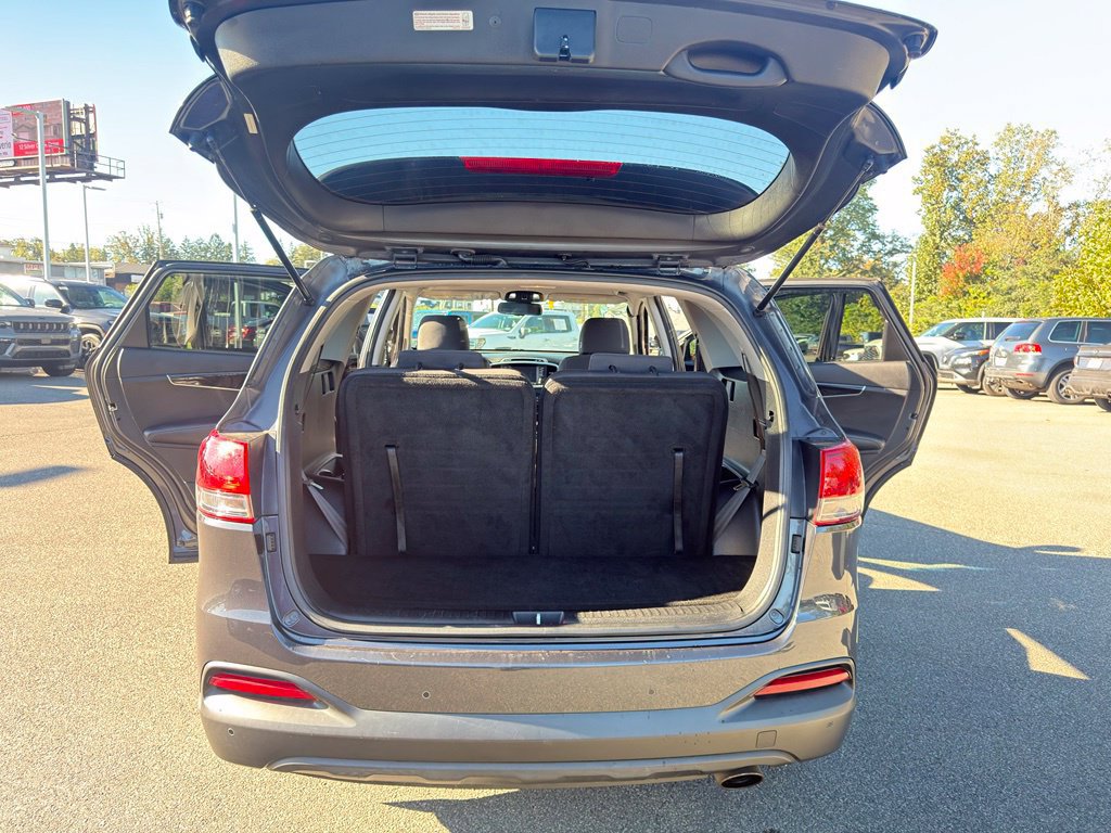 Used 2017 Kia Sorento AWD w/ LX Convenience Package image 14