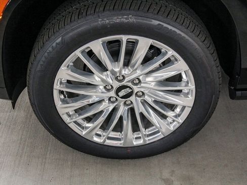 New 2026 Cadillac Escalade Luxury image 9