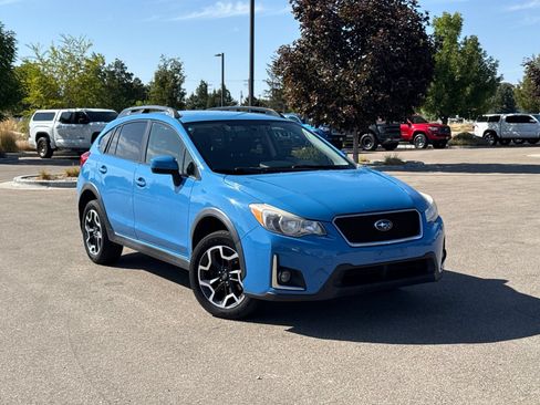 Used 2016 Subaru Crosstrek 2.0i Premium AWD/4WD image 1