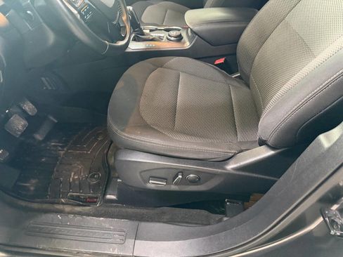 Used 2018 Ford Explorer XLT w/ Equipment Group 201A image 13