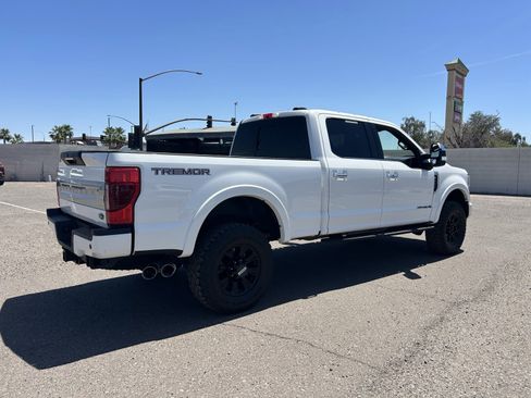 Used 2022 Ford F250 Platinum w/ Tremor Off-Road Package AWD/4WD image 4