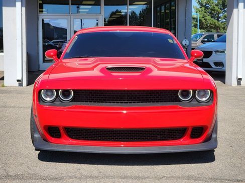 Used 2016 Dodge Challenger SRT RWD image 5