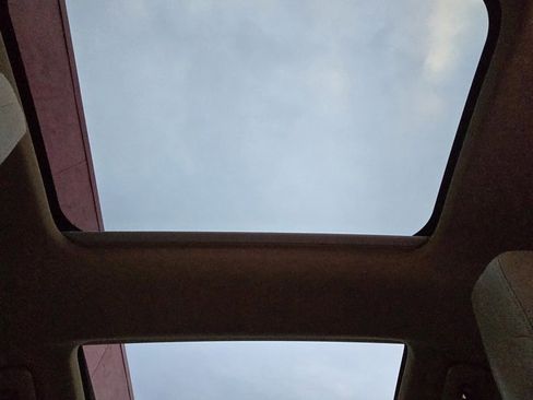 Used 2020 Porsche Panamera image 28