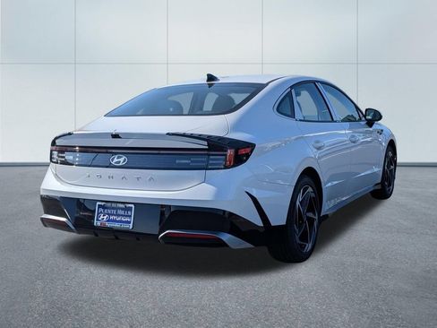 New 2026 Hyundai Sonata SEL FWD image 6
