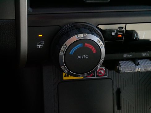 Certified 2026 Toyota Tacoma SR5 image 28