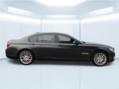 Used 2015 BMW 750Li RWD image 6