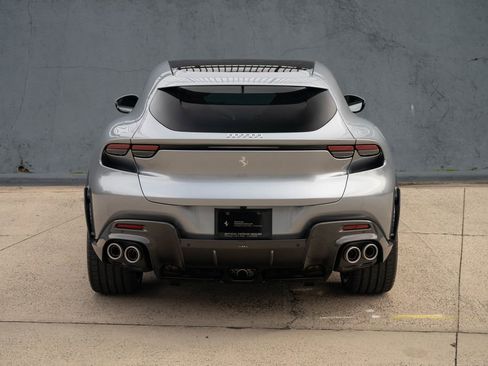 Used 2024 Ferrari Purosangue image 8