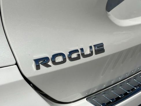 Used 2019 Nissan Rogue SL w/ Premium Package AWD/4WD image 20