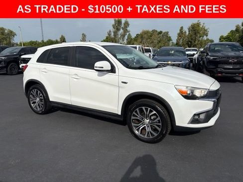 Used 2017 Mitsubishi Outlander Sport ES FWD image 1