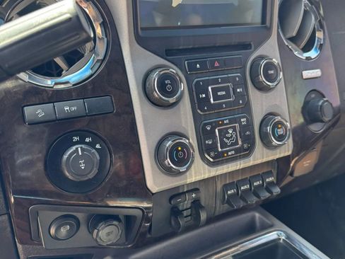 Used 2016 Ford F250 Platinum w/ FX4 Off-Road Package AWD/4WD image 14