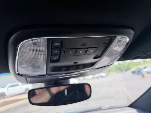 Used 2020 Jeep Grand Cherokee Limited w/ Premium Lighting Group AWD/4WD image 27