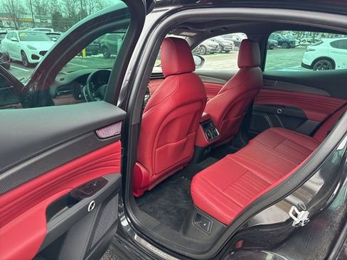 Certified 2023 Maserati Grecale Modena image 9