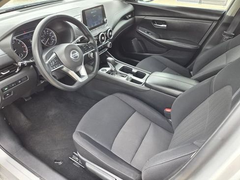 Used 2023 Nissan Sentra SV FWD image 3