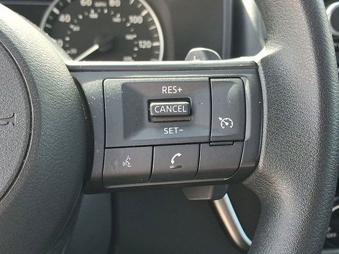 Used 2024 Nissan Rogue S AWD/4WD image 21