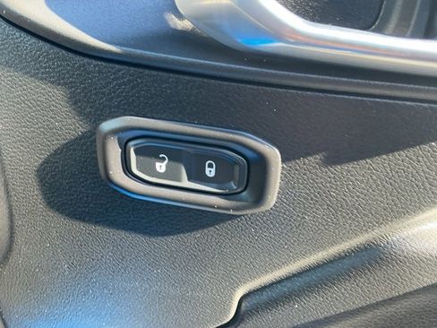 Used 2021 Jeep Gladiator Rubicon w/ Safety Group image 23