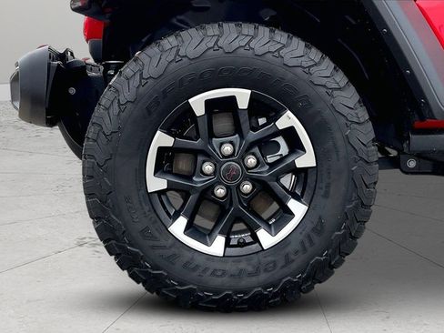 Used 2026 Jeep Wrangler Unlimited Rubicon AWD/4WD image 35