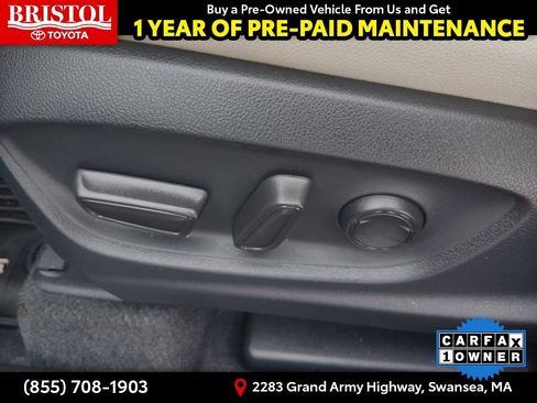 Used 2024 Toyota Corolla Cross XLE w/ Convenience Package AWD/4WD image 21