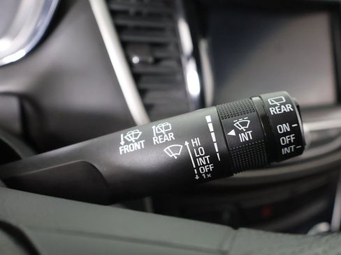 Used 2020 Chevrolet Trax LT image 33