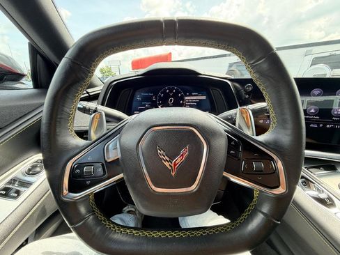 Used 2020 Chevrolet Corvette Stingray Coupe w/ Engine Appearance Package RWD image 27