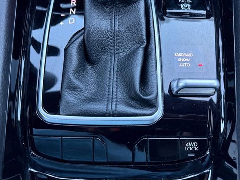 Used 2024 Jeep Compass Limited image 31