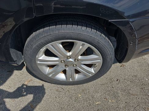 Used 2013 Chrysler 200 Touring FWD image 3