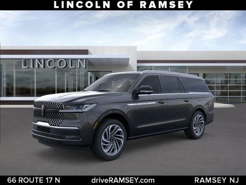New 2025 Lincoln Navigator L Reserve AWD/4WD image 1